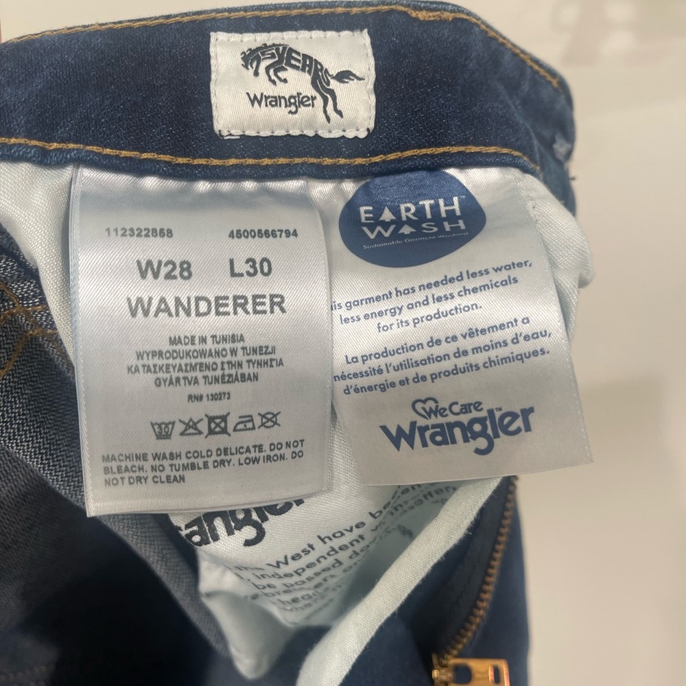 Wrangler Wanderer High Rise Flare 622 - Picture 6 of 7